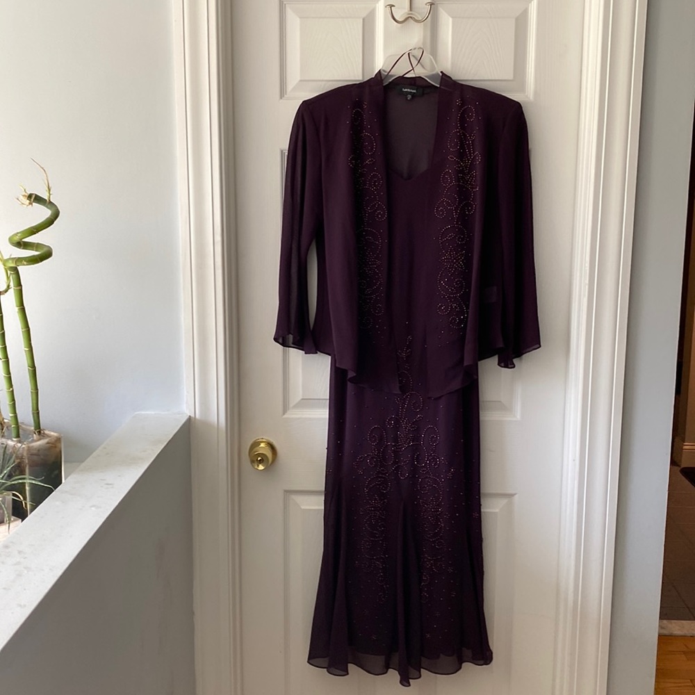 Beautiful Mother of the Bride dress!